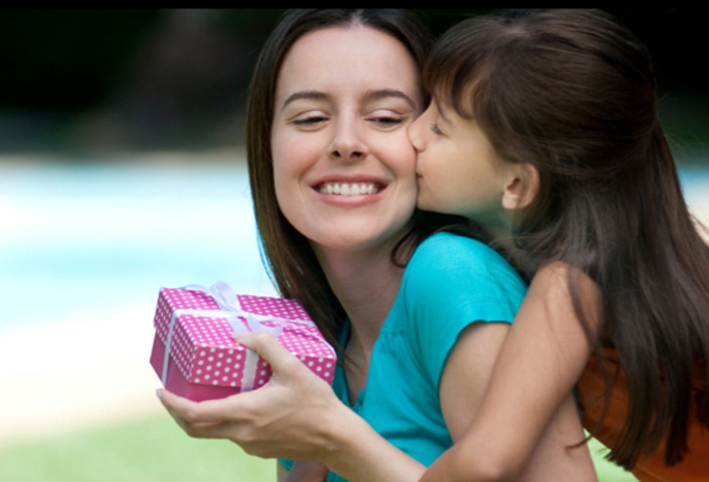 حقائق لاتعرفها عن الإحتفال بعيد الأم