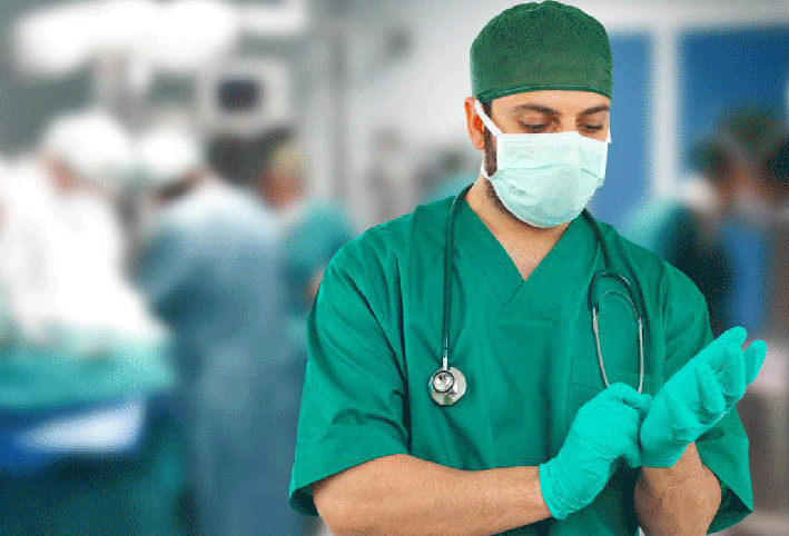 طبيب تركي ينجح في إجراء عمليتين في وقت واحد من دون جراحة