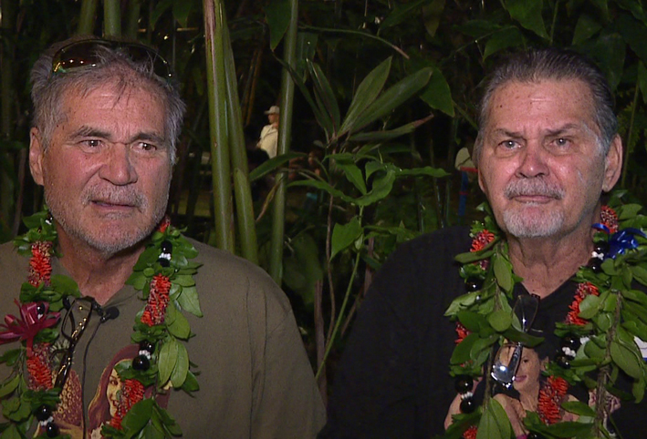 بعد 60 عاماً إكتشف أنه شقيقه