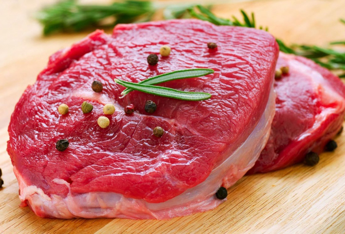 احذري اللحوم الحمراء والمصنعة