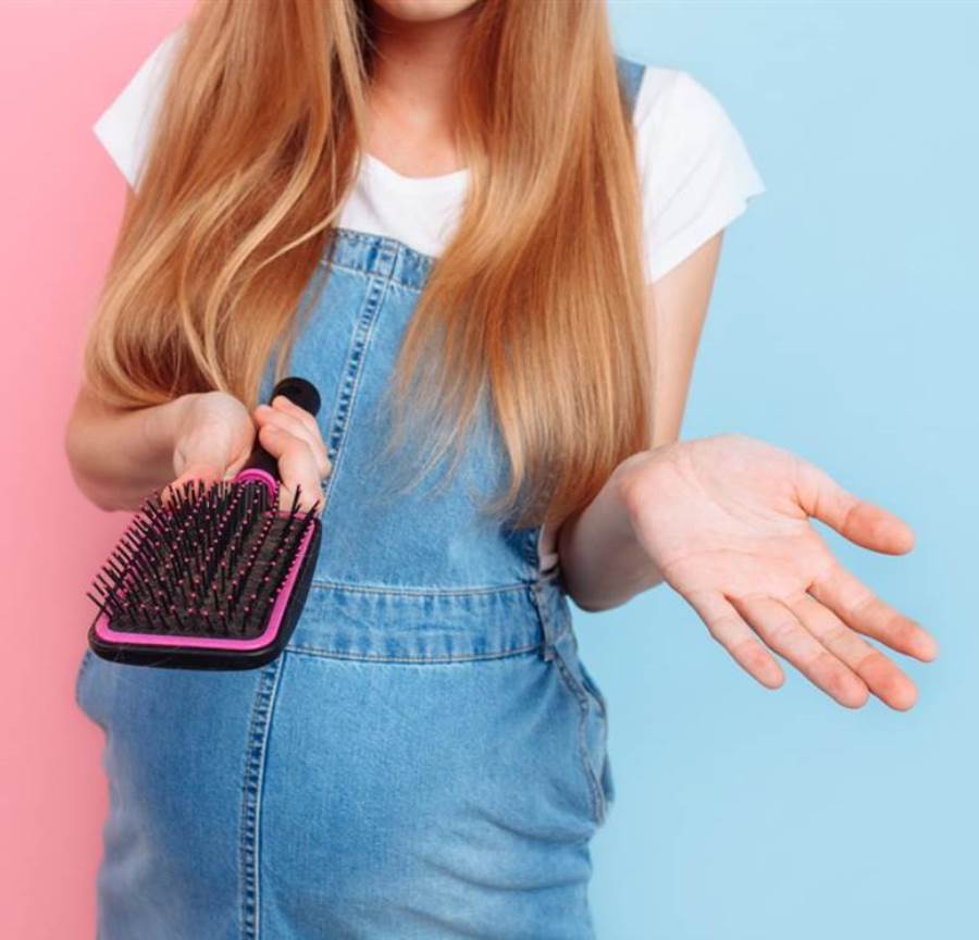 ما التغيرات التي تعتري الشعر خلال فترة الحمل؟