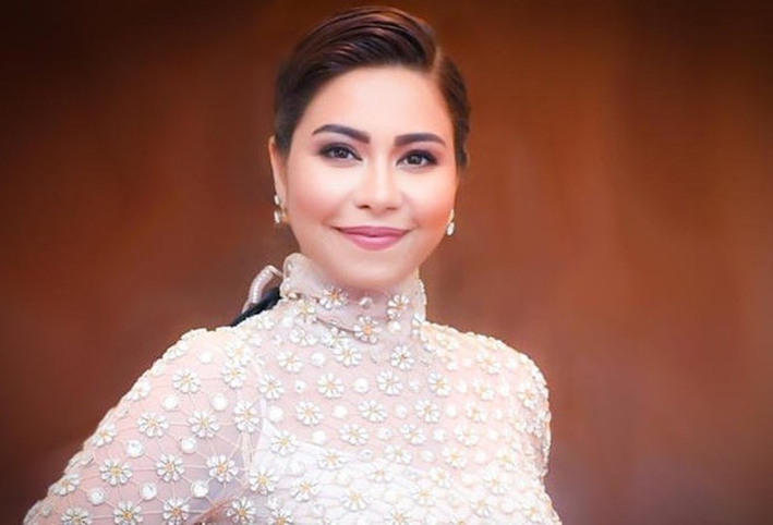  محامي شيرين عبد الوهاب يفجر مفاجأة مدوية حول إيقاف البومها!