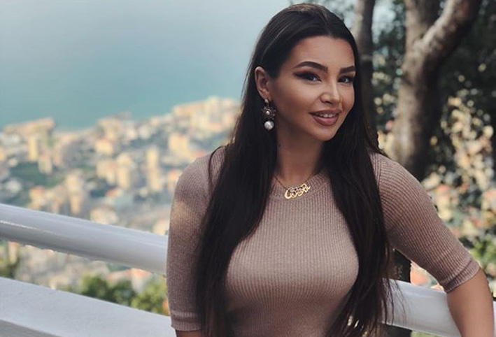 فيديو "الحقنة" للراقصة الروسية "جوهرة" يثير سخرية مواقع التواصل الاجتماعى