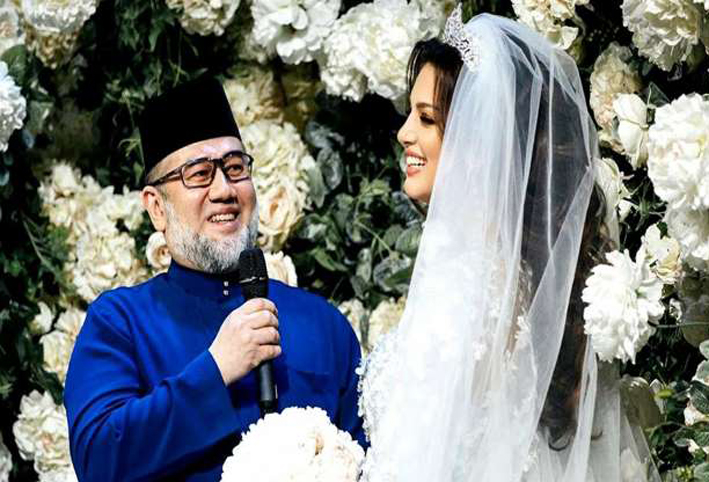 بالفيديو  .. تفاصيل طلاق ملك ماليزيا "محمد الخامس" وملكة جمال روسيا 