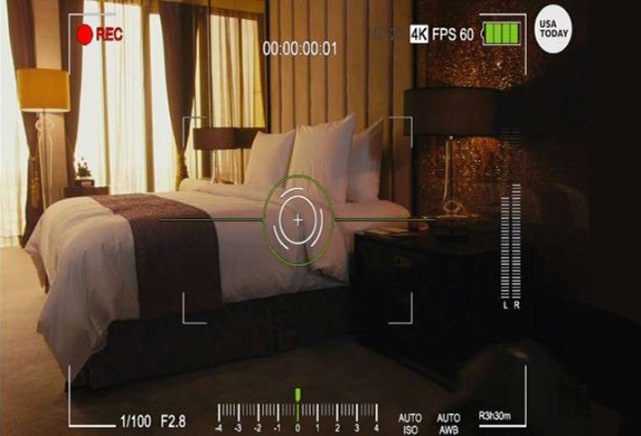 كيف تكتشف إن كان هناك كاميرات مراقبة خفية في غرفة الفندق؟