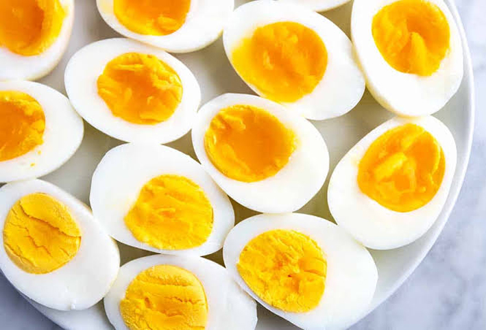تناول البيض كل يوم وأثره على صحتك