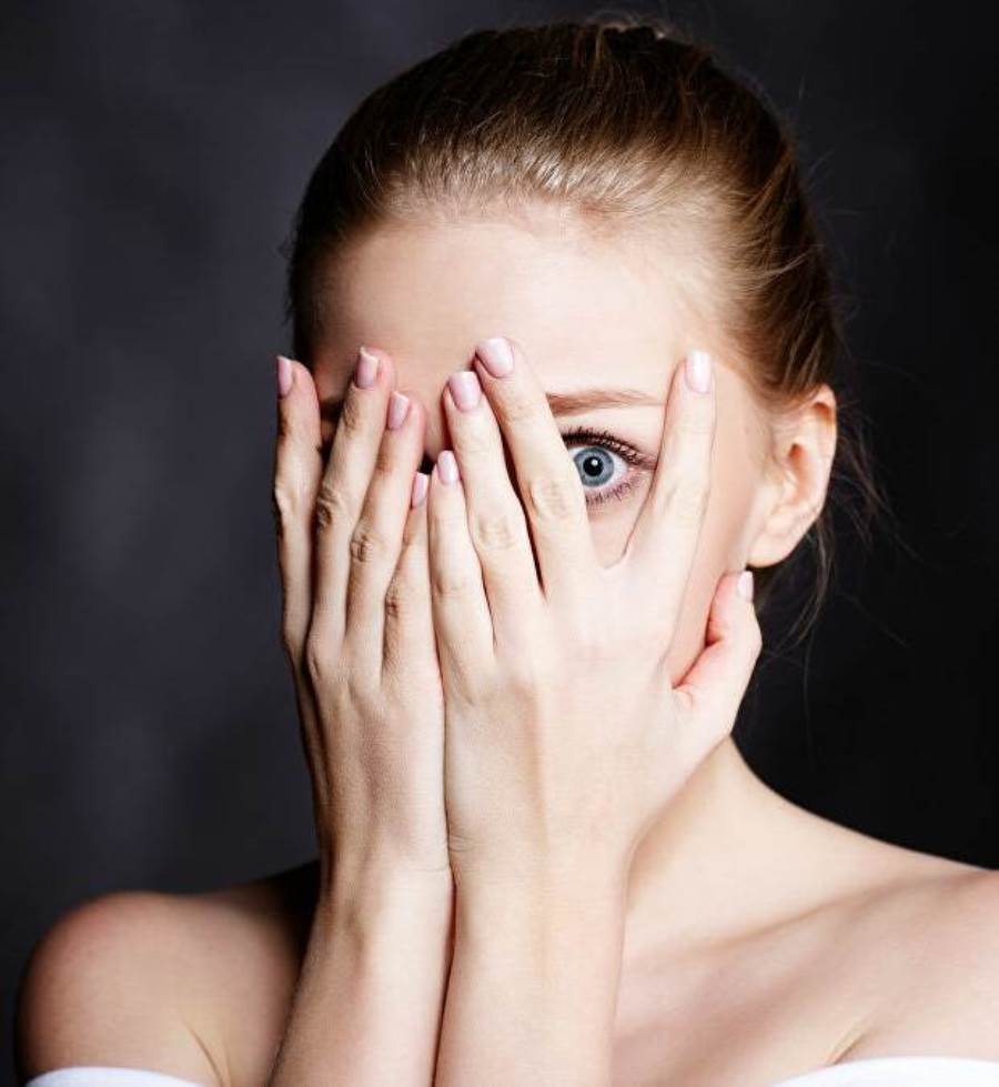 هل العاده السريه تؤثر على غشاء البكاره 