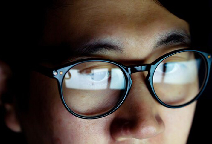 هل نظارات البلو كت مفيدة حقا أم مجرد دعاية؟