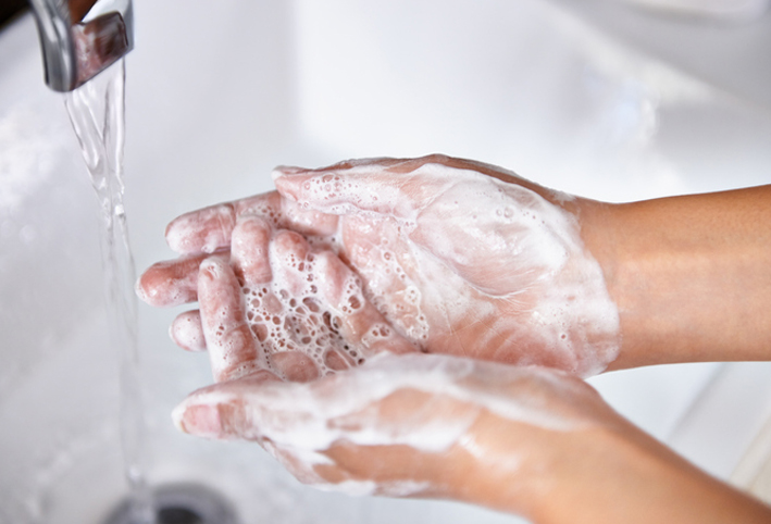هل غسيل اليدين يحمي من الكورونا؟