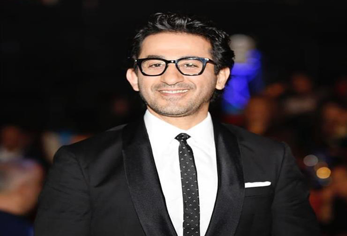 شاهد .. أحمد حلمي يثير ضجة على إنستجرام بسبب "شوكه"