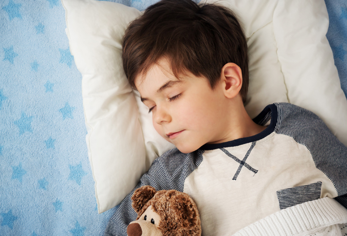 النوم المبكر يساعد الأطفال فى الحفاظ على وزن صحى .. إليكِ التفاصيل