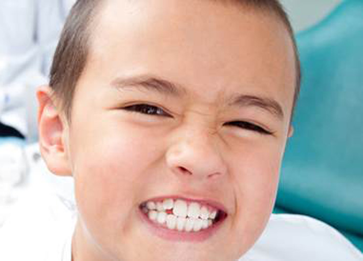أول أسنان لطفلك.. 7 علاجات تسنين طبيعية تعمل فعليًا
