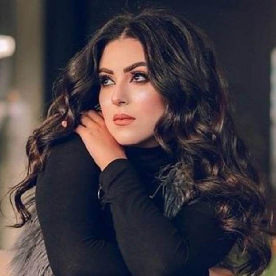 نهى عابدين تعلن اعتزالها التمثيل