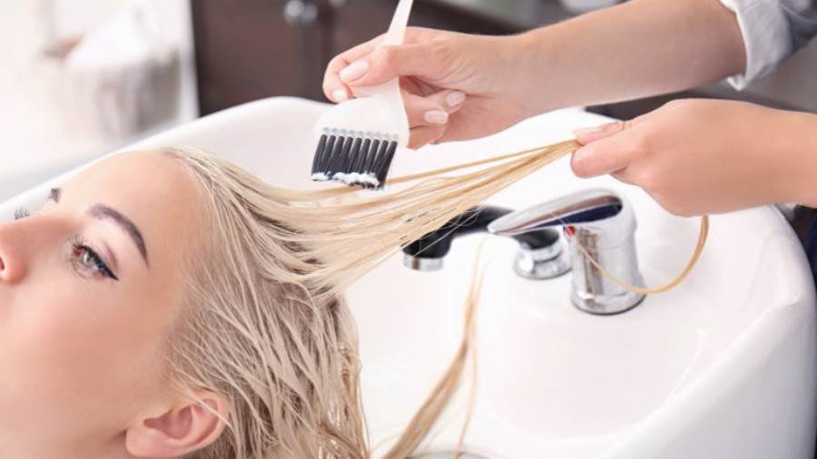 إزالة صبغة الشعر