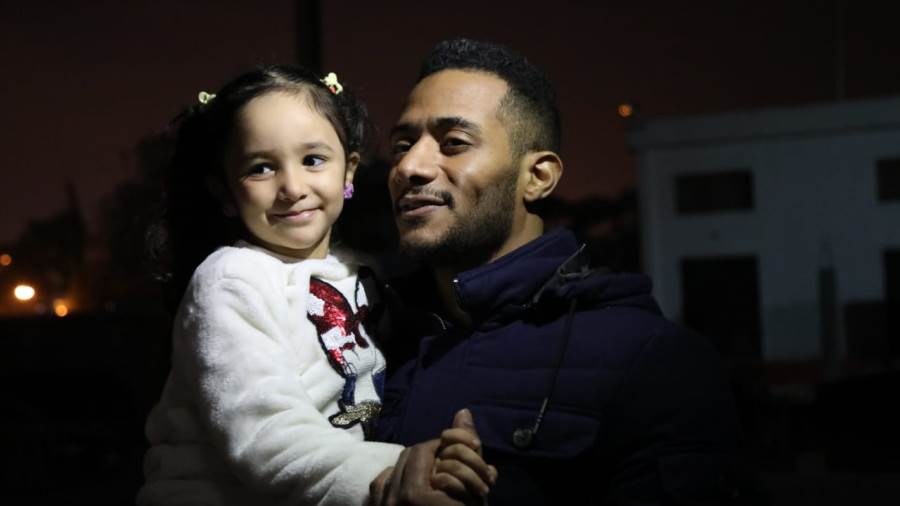 محمد رمضان والطفلة فريدة