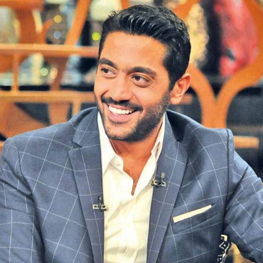  أحمد فلوكس يتصالح مع أفراد الأمن