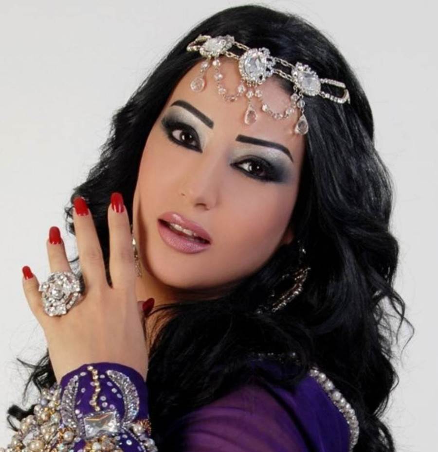 سمية الخشاب تتألق بأطلالة جذابة وأنيقة..! 