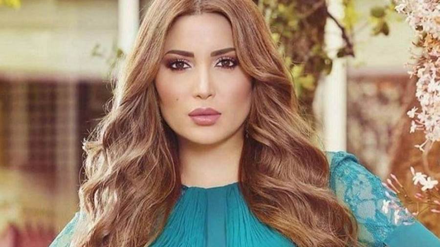 الفنانة نسرين طافش