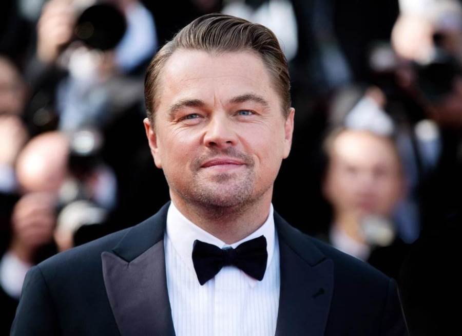 شاهد .. ليوناردو دي كابريو وحبيبته على شواطئ مالبيو