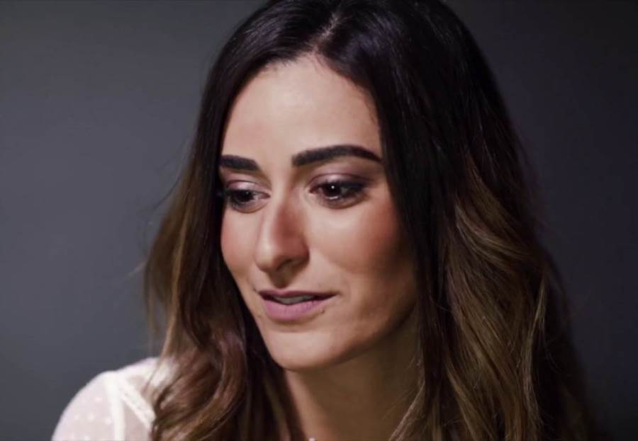 أمينة خليل تعلن خطوبتها .. وتتصدر التريند
