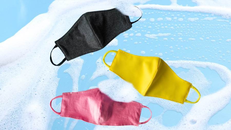 الطريقة الصحيحة لتنظيف الكمامات