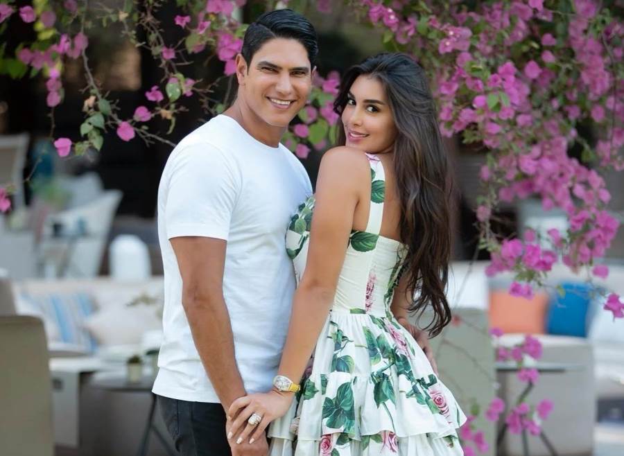 كيف دعمت ياسمين صبري زوجها في حملته الانتخابية؟