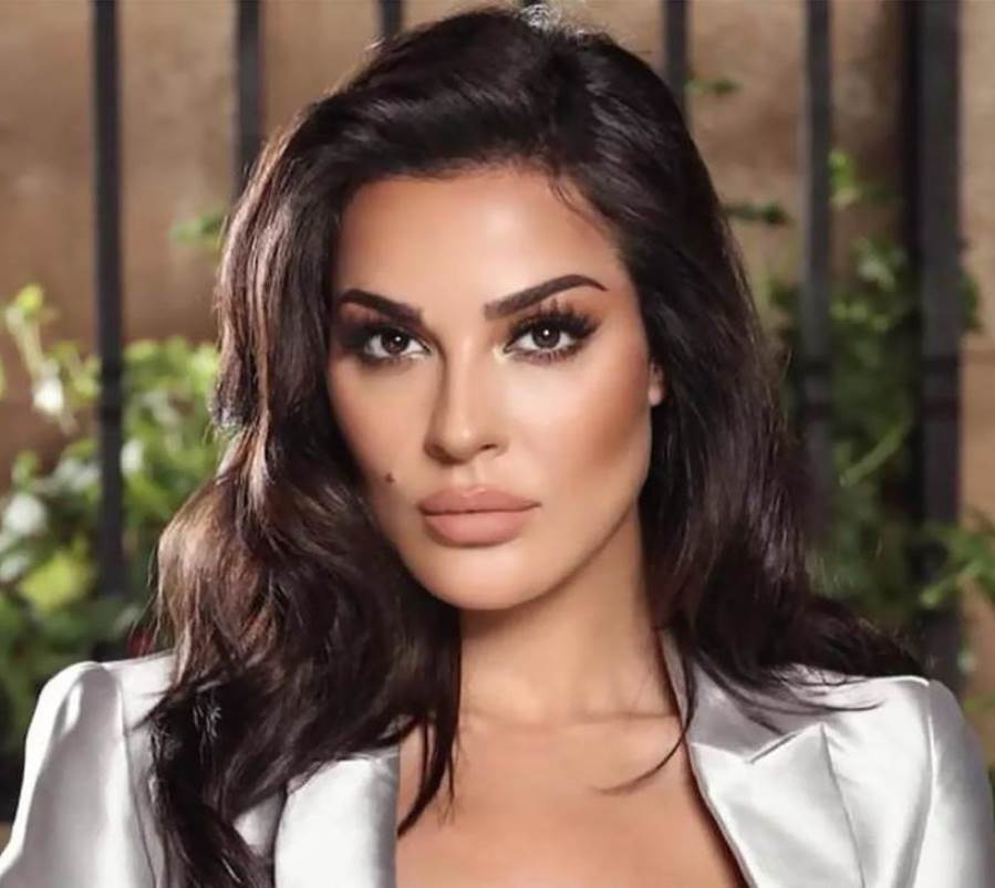 بعد إصابتها فى انفجار بيروت .. الظهور الاول لـ نادين نسيب مع أبنائها 