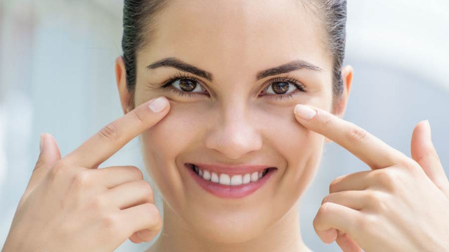 انتفاخات حول العين