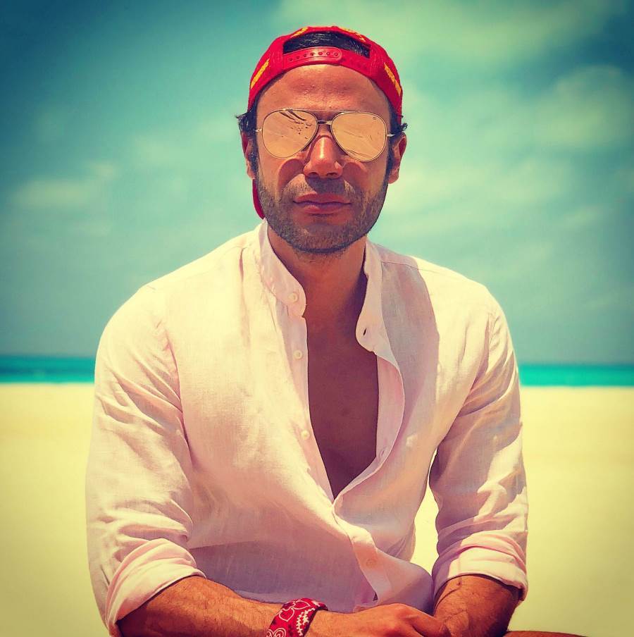 بالصورة .. لماذا تجاهل محمد إمام التهاني يوم ميلاده؟