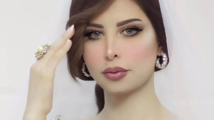 الفنانة شمس الكويتية
