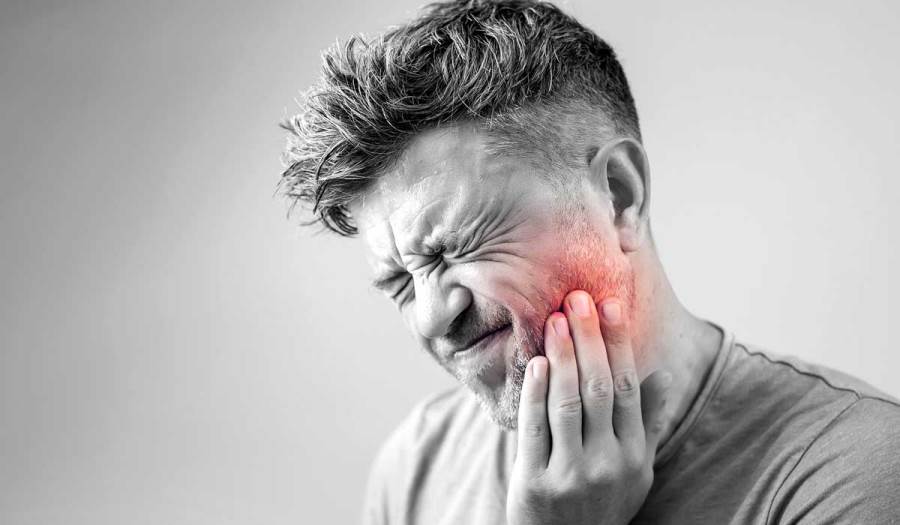 6 طرق من مطبخك لعلاج آلام الأسنان