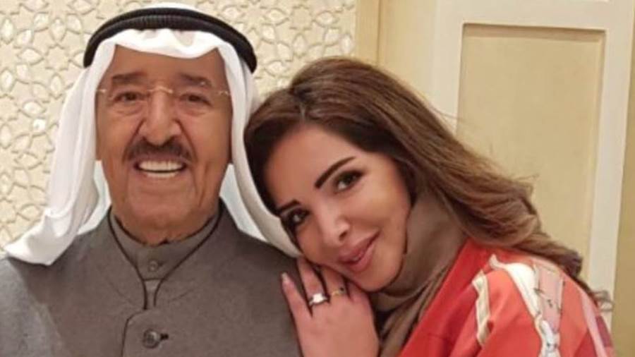 سارة الفهد الصباح وأمير الكويت صباح الأحمد