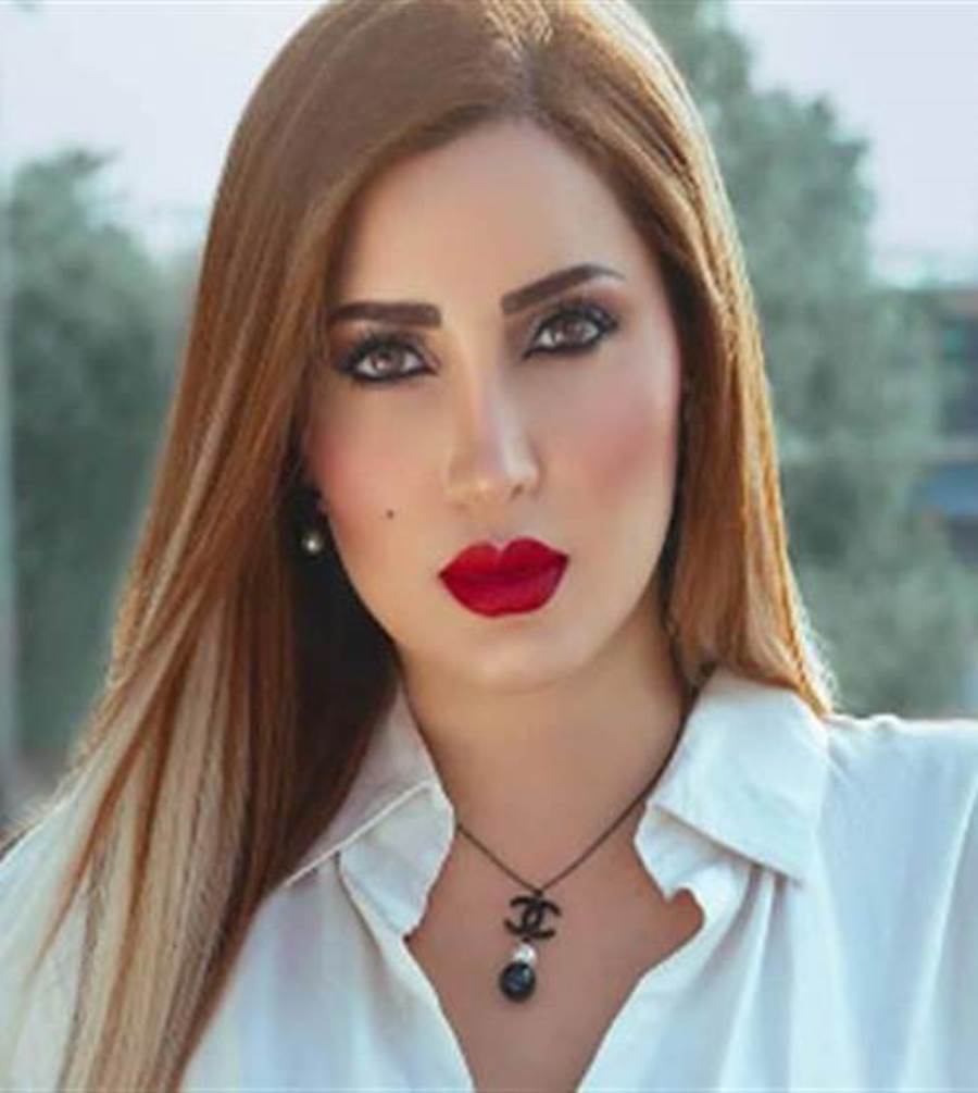 بالصور .. الفنانة "نسرين طافش" بإطلالة مثيرة وجذابة  في رحلتها إلى المالديف..!