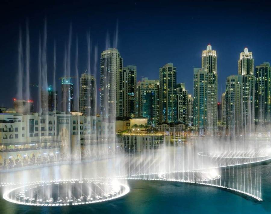 بالفيديو .. دبي تدخل موسوعة "جينس" بـ"نافورة" الأكبر في العالم