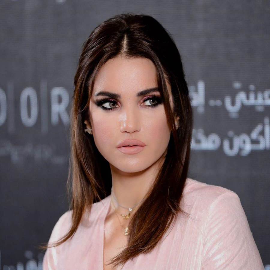هل قبلت بـ لقب الزوجة الثانية؟.. درة تكشف حقيقة زواجها من رجل متزوج