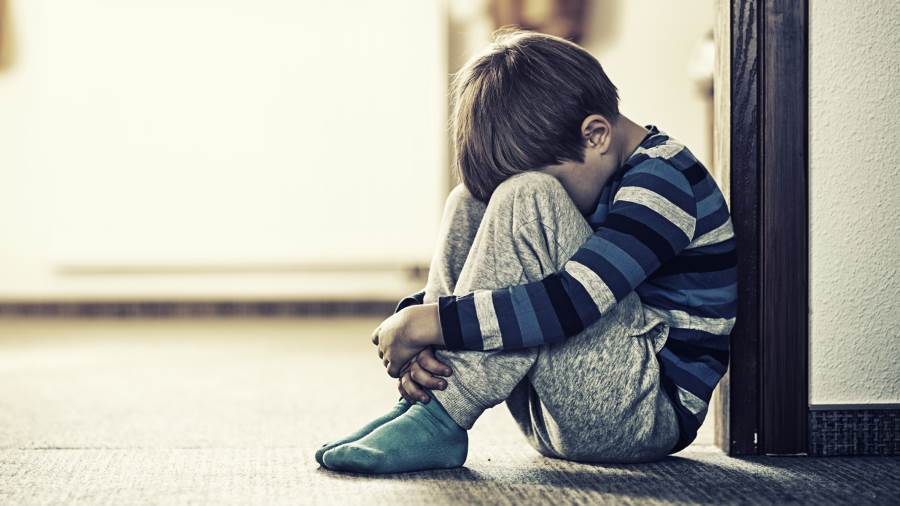 التنمر يدفع الأطفال إلى الاكتئاب ثم الاستسلام للانتحار