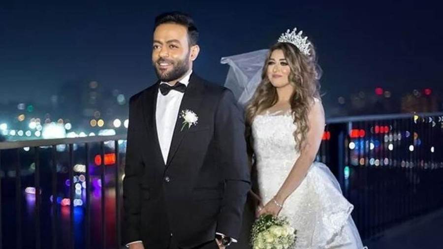 تامر عاشور وزوجته