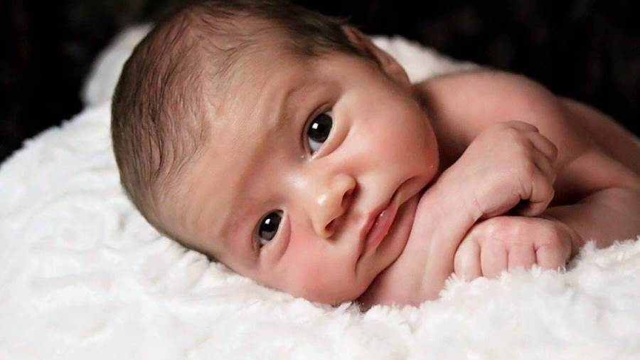 طفلك والحول