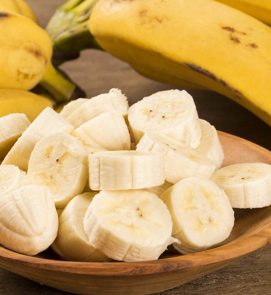 وصفات طبيعية من قشر الموز للعناية بالبشرة .. تعرفي عليهم