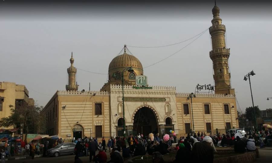 بأمر الرسول.. دفن السيدة نفيسة في مصر