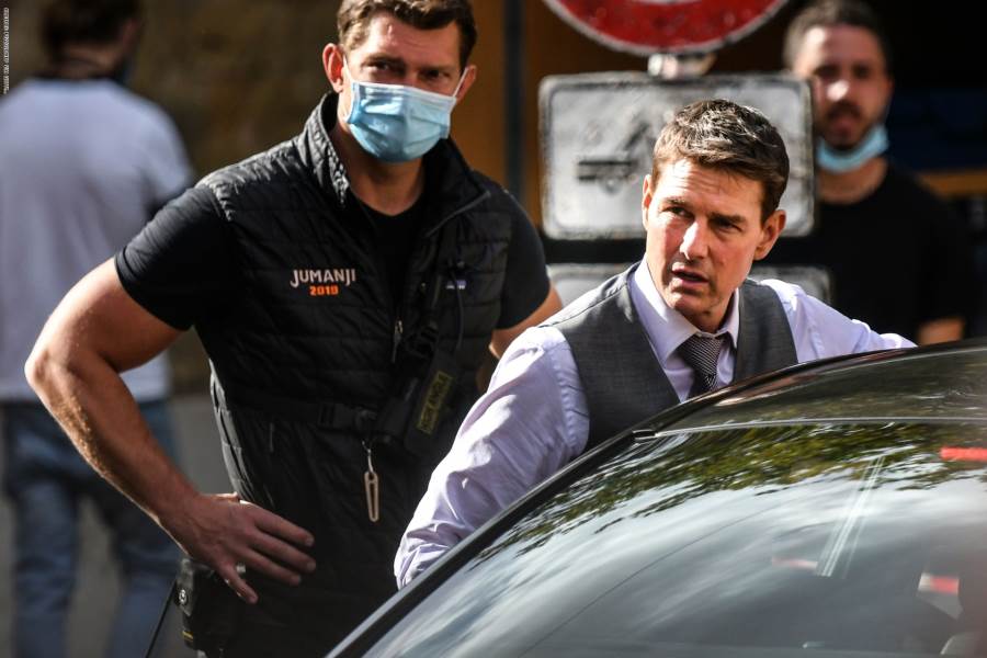 طاقم Mission Impossible يثور في وجه توم كروز .. غضب واستقالات تعرف على السبب