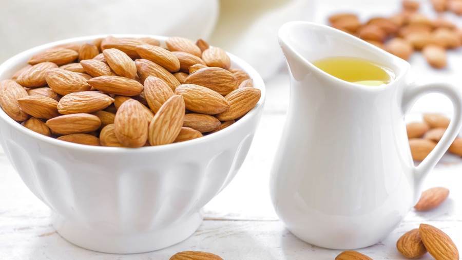 المكسرات في الشتاء وأهميتها