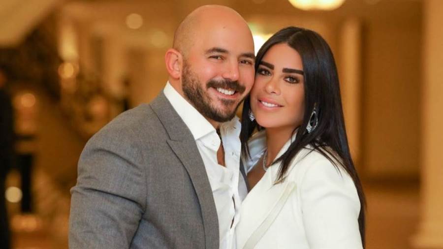 العسيلي وزوجته