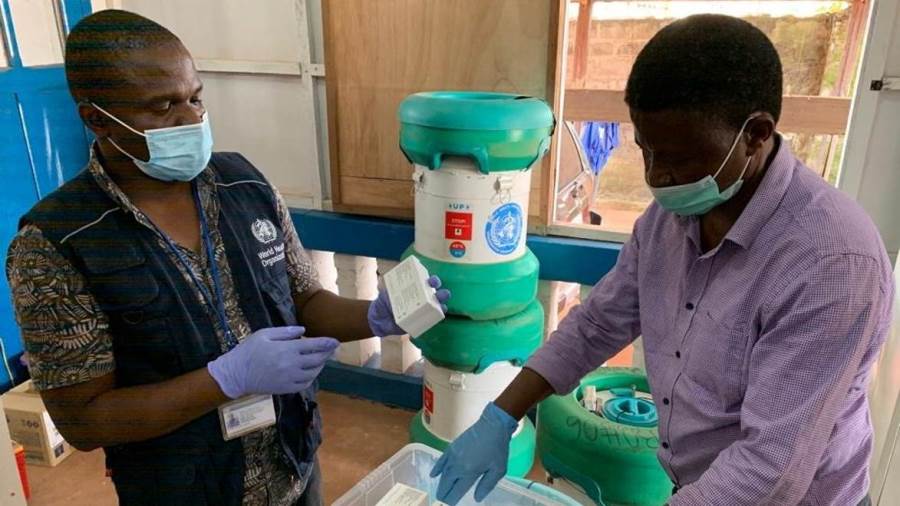 مكتشف إيبولا يحذر من فيروس قاتل فى الغابات الإفريقية