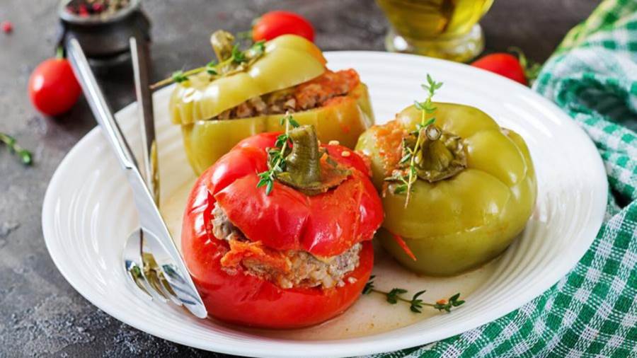 الفلفل المحشو بالخضار والكينوا