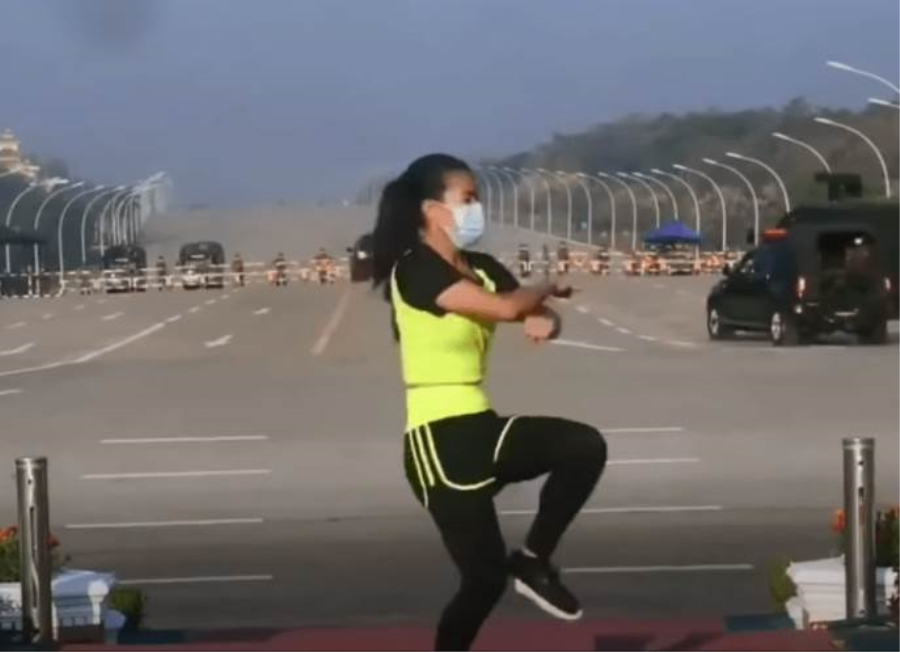 بالفيديو .. فتاة تمارس التمارين تسجل إنقلاب ميانمار دون قصد