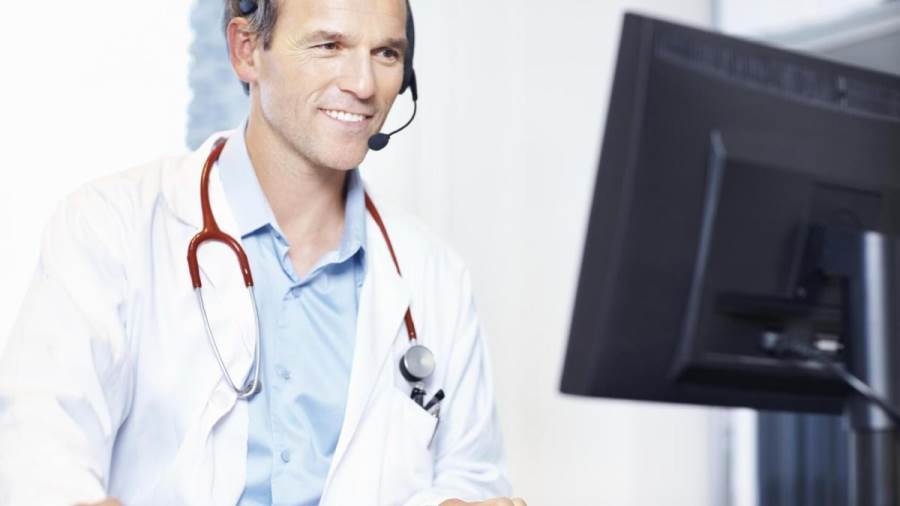 الاستشارات الطبية عبر الانترنت