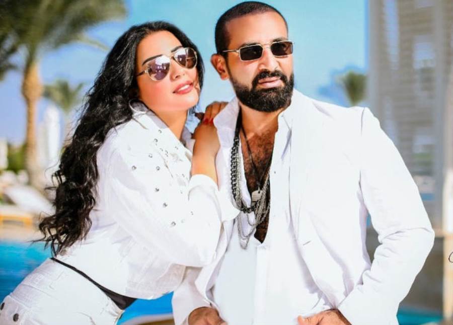 سمية الخشاب ترد الصاع الصاعين وتطالب أحمد سعد بـ"770 ألف جنيه"