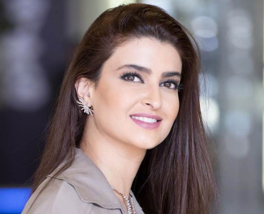 علا الفارس تخطف الأنظار بإطلالة تونسية