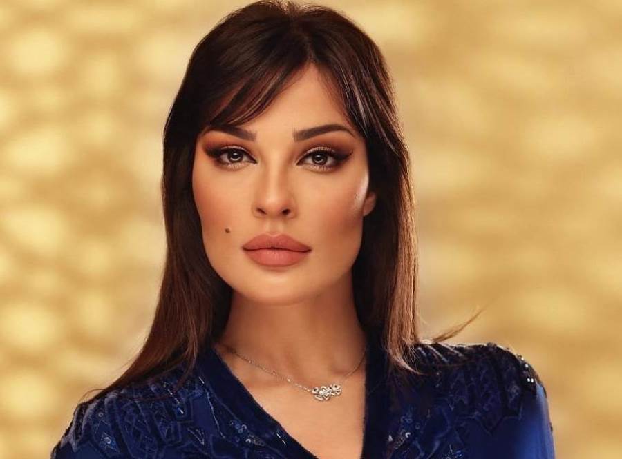 نادين نسيب نجيم تخطف الأنظار بالأصفر